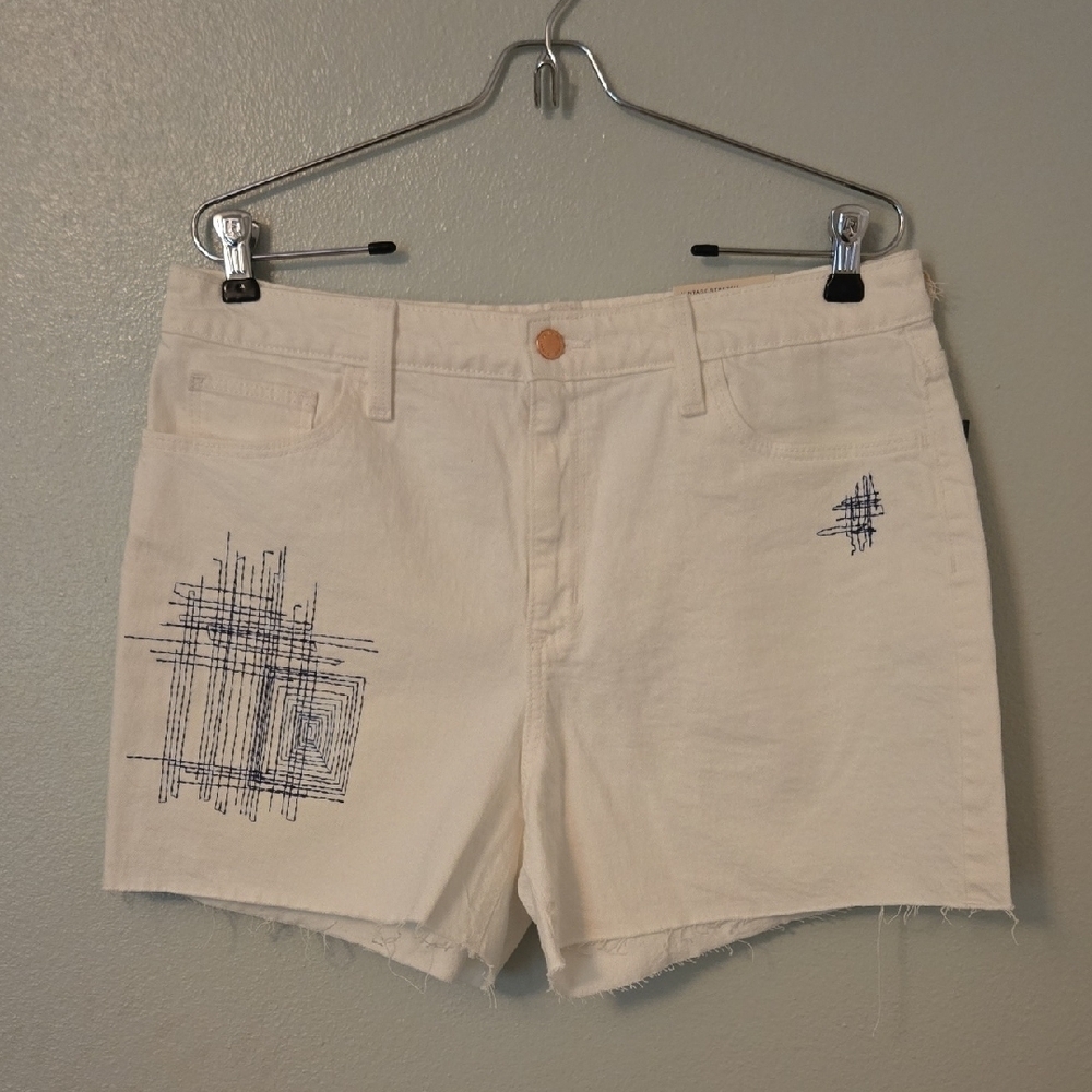 Universal Thread | NWT White Embroidered Cutoff Jean Shorts Size 12/31